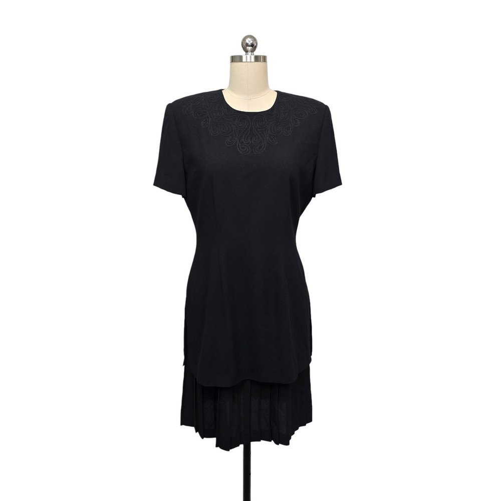 Marianna Womens Black Embroidered Neckline Layered Pleated Shift‎ Dress Size 6